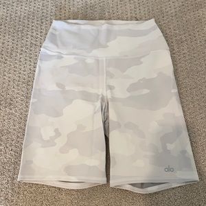 Alo white biker shorts